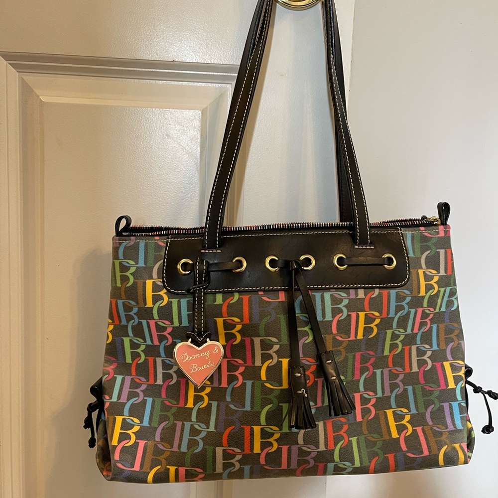 Vintage Dooney & Bourke purse